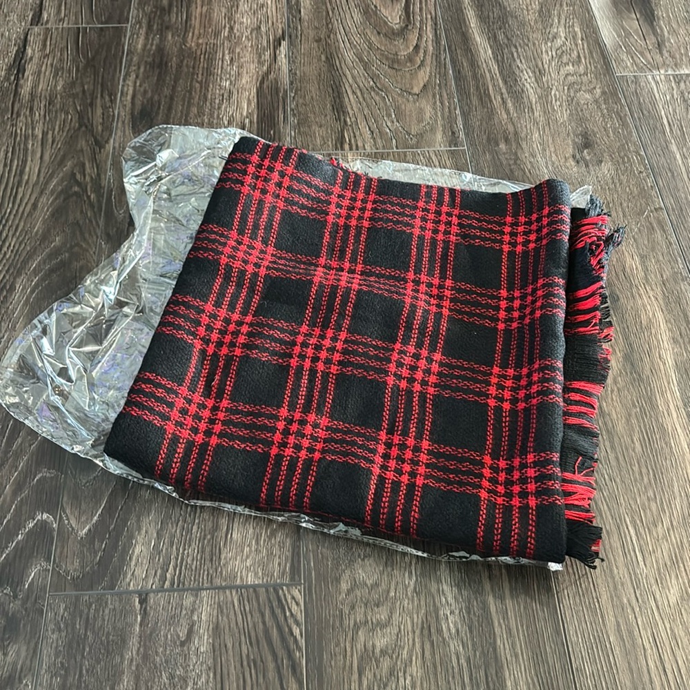 Brand new with Tags Coco + Carmen Scarf